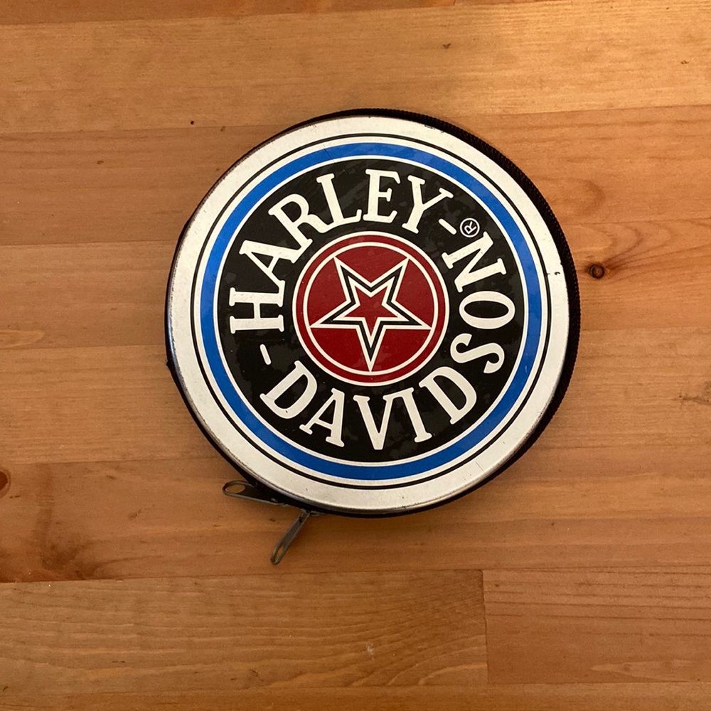 2005 Harley Davidson CD Holder.
